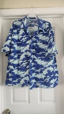 Vintage Dolphin Retro Hawaiian Shirt Measures As XLarge mt103